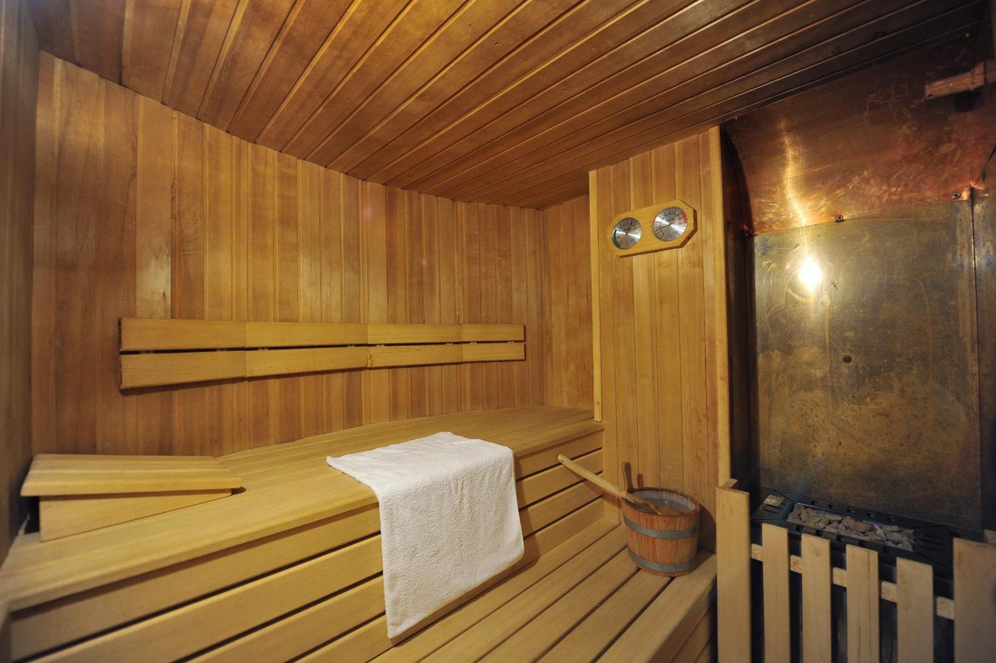 Hotel Cristallo Vigo di Fassa Kültér fotó